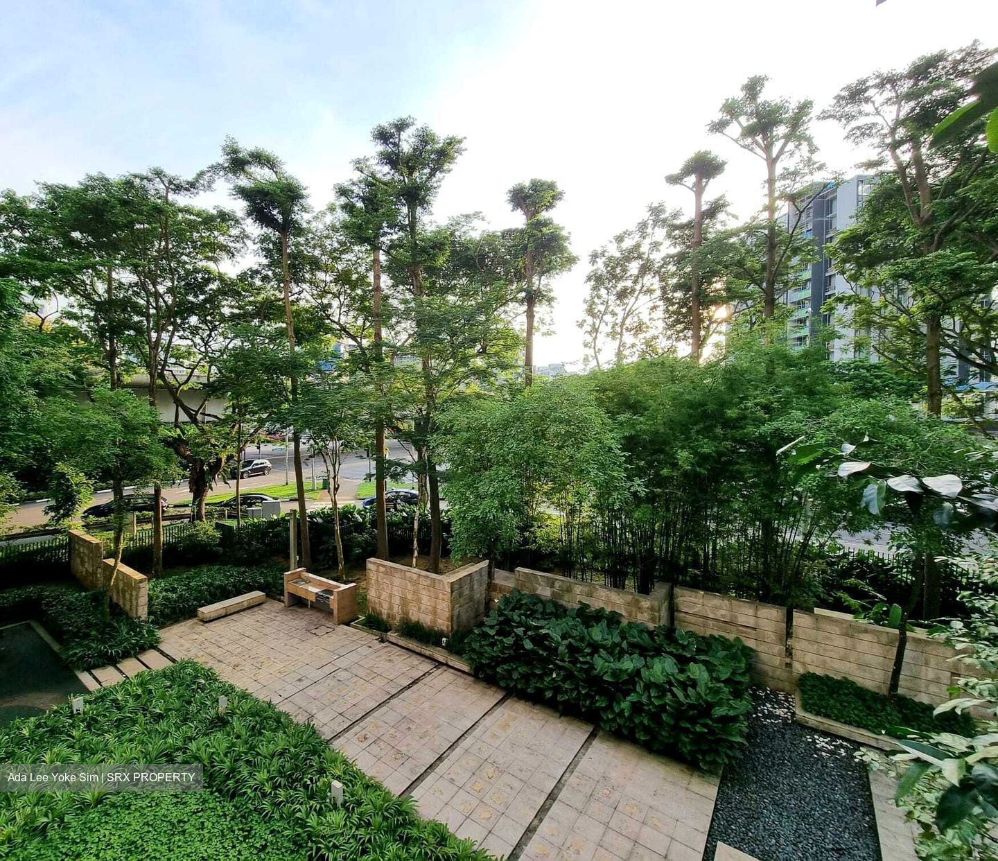 Holland Road (D10), Condominium #394160071